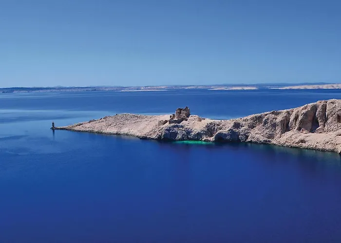 Апартаменты Awesome In Pag With Kitchen