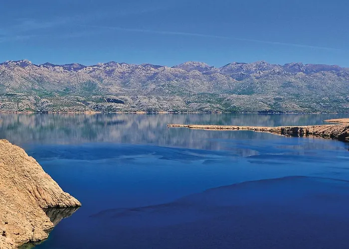 Апартаменты Awesome In Pag With Kitchen