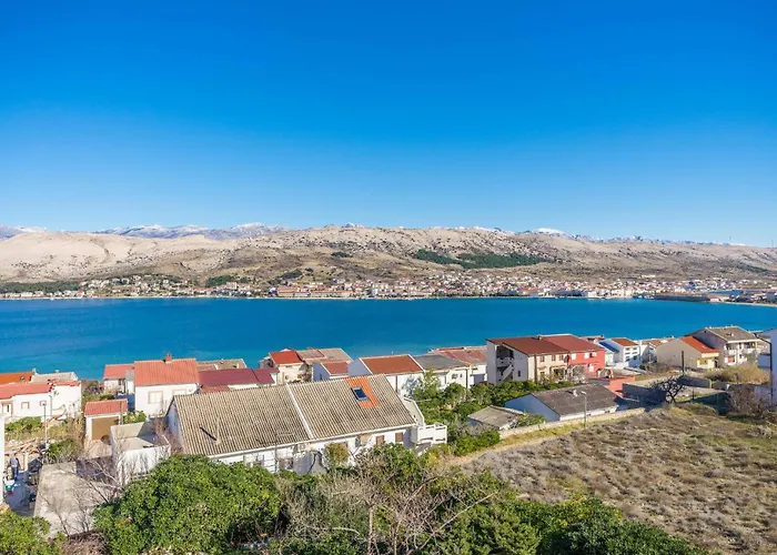 Awesome In Pag With Kitchen Apartman Pag Town